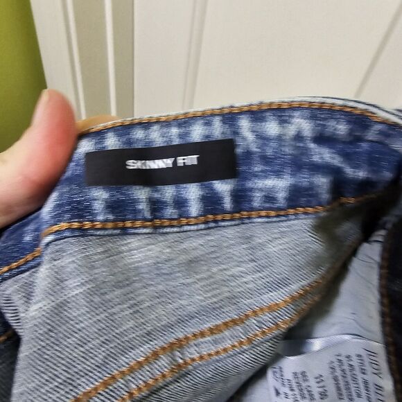 JUDY BLUE HI-WAIST ACID WASH SKINNY- 88158 Size 11 / 30 - Picture 7 of 10